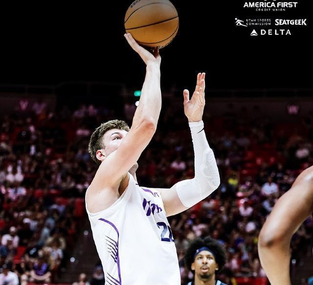 关于爵士队外线投篮手感火热,逆转胜利的信息 关于爵士队外线投篮手感火热,逆转胜利的信息