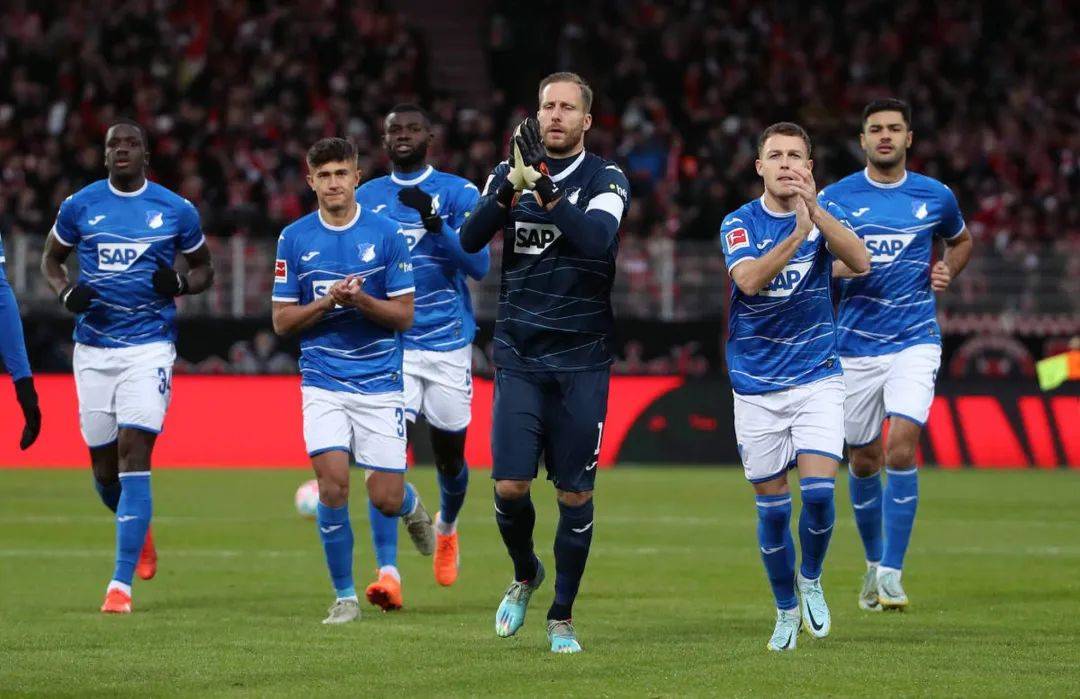 od体育新闻-沙尔克遭遇主场溃败，士气低迷需改进的简单介绍