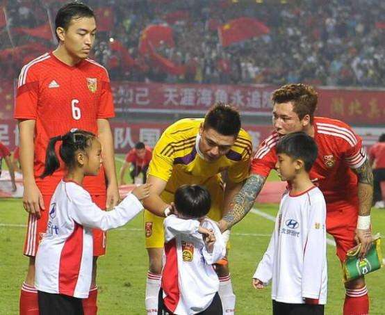 od体育课程-日本队员们为荣誉而战，决心捍卫胜利