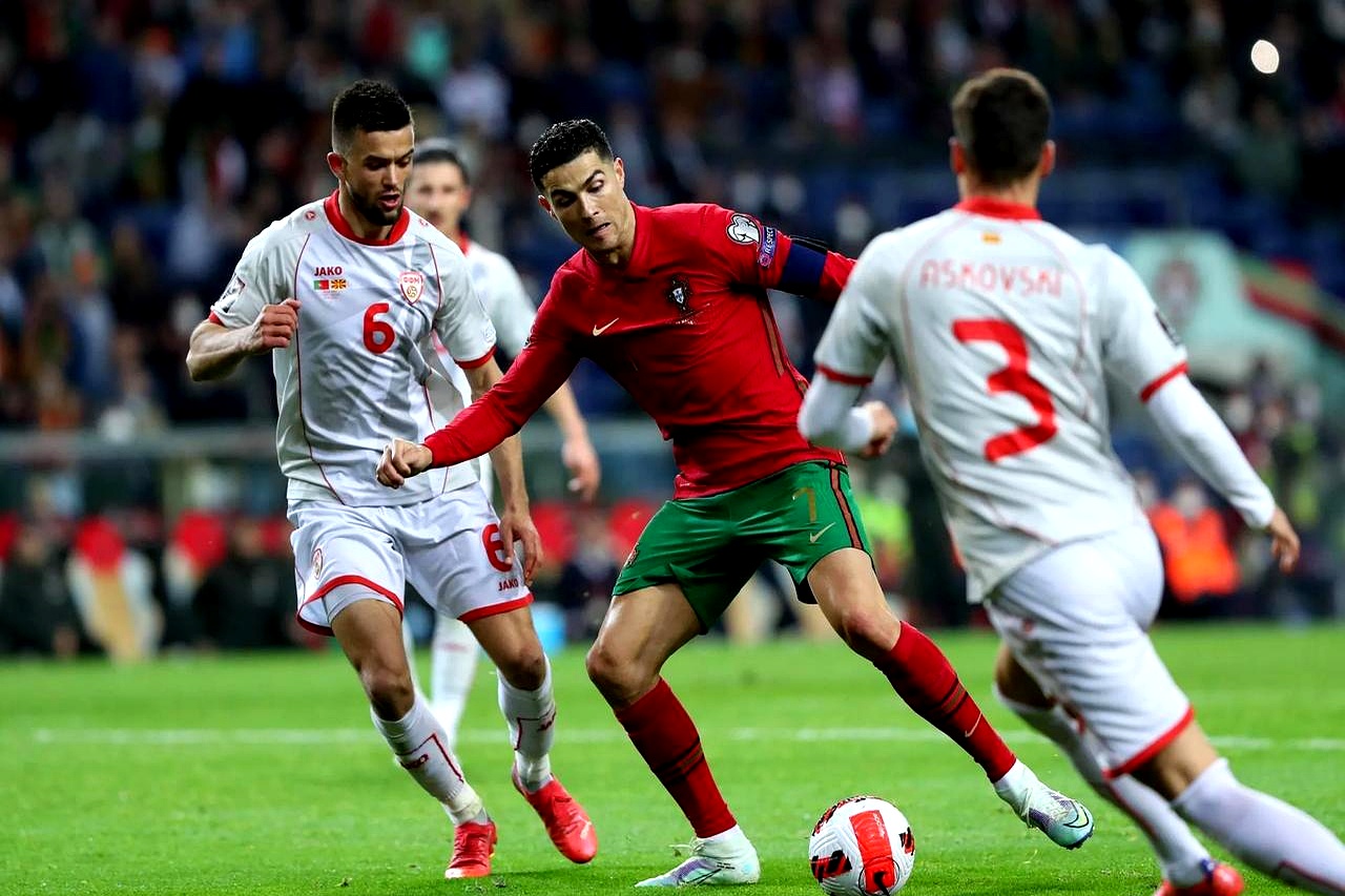 关于中场控制能力卓越,帮助球队牢牢掌控比赛的信息 关于中场控制能力卓越,帮助球队牢牢掌控比赛的信息