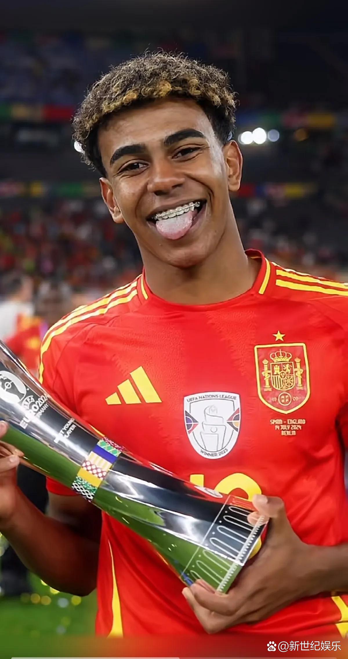 西班牙队逆袭取胜收获关注的简单介绍