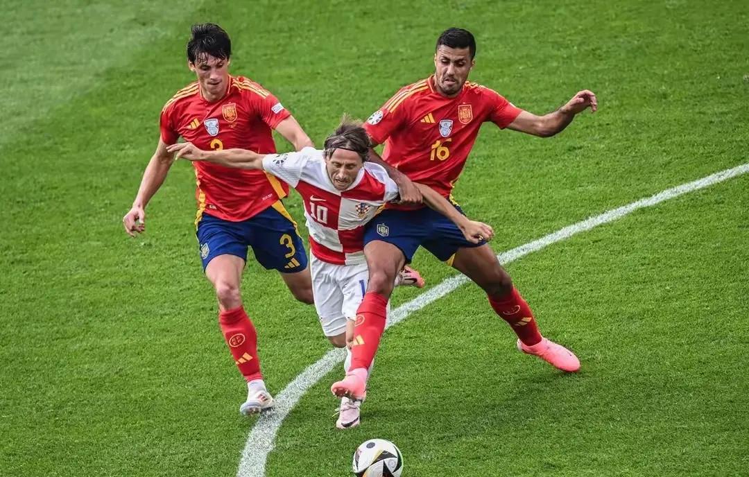 关于西班牙队力克对手，挺进欧洲国家联赛半决赛的信息
