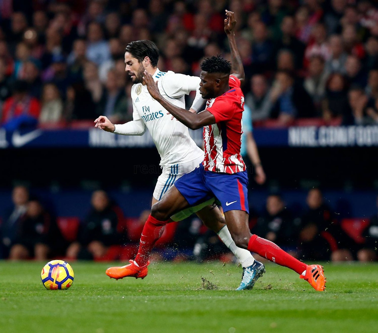 马德里德比激战平局，双方积分持平